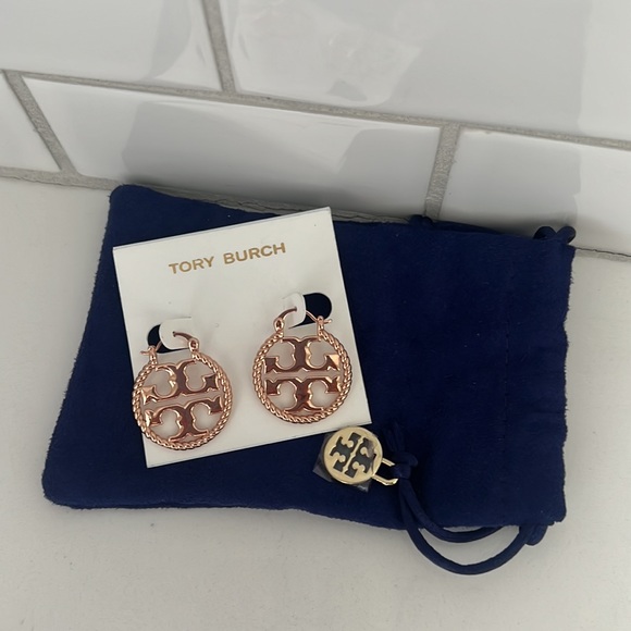 Rose/Gold TORY BURCH Hoop - Picture 16 of 16